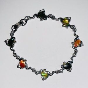 Frog 🐸 chain bracelet.